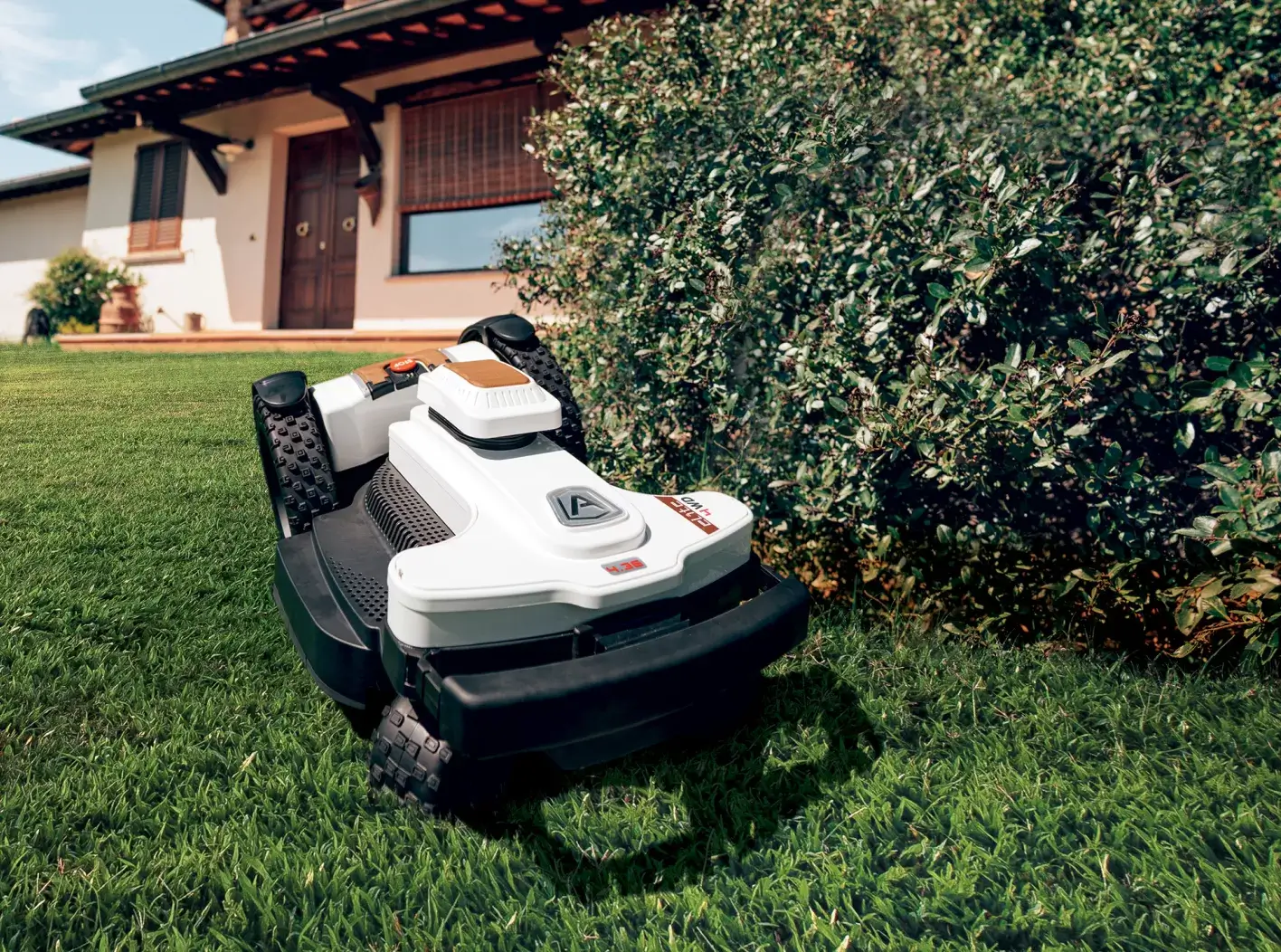 Ambrogio 4.36 4WD Deluxe